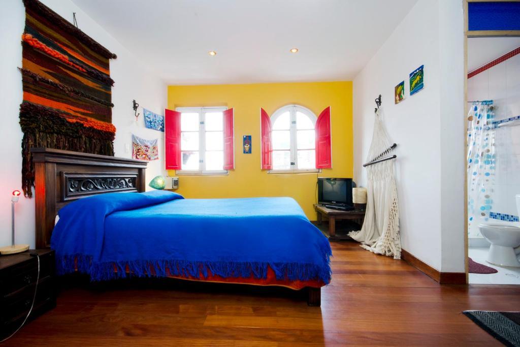 Bed&Breakfast Chorro De Quevedo Богота Номер фото